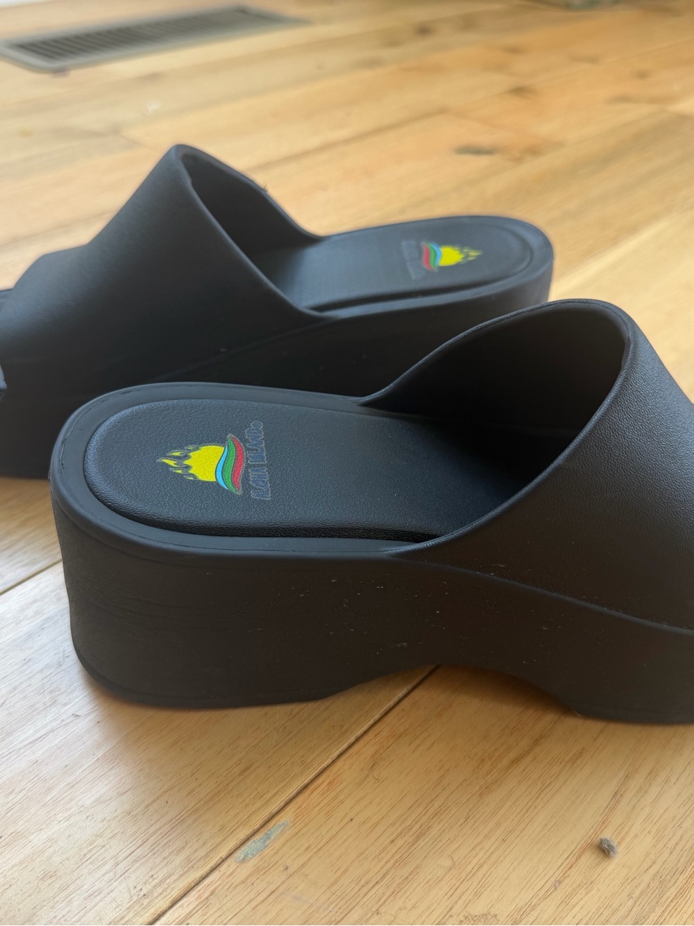 Y2K Black Chunky Platform Slide Sandals -